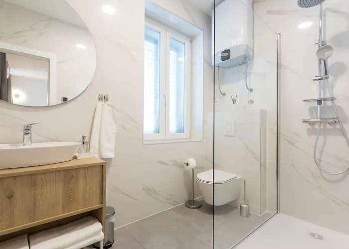 Apartment Floor Luxury Split