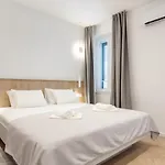 Floor Luxury *
