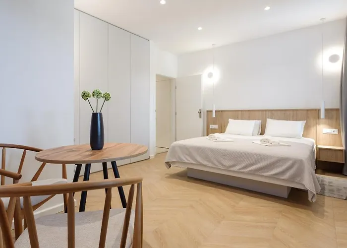 Floor Luxury *